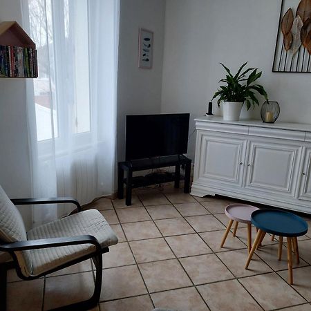 Gite De L Epinette Commentry Екстериор снимка